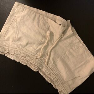 Women's Cream Shorts